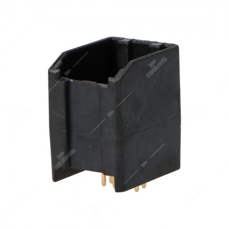 0 Connettore 4+4 pin maschio. 