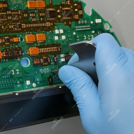 How to use SEP-ESTR25 long side (1) to remove BMW E39, E53, E38 and Range Rover L322 pointer motors for instrument clusters LCD pixel repair